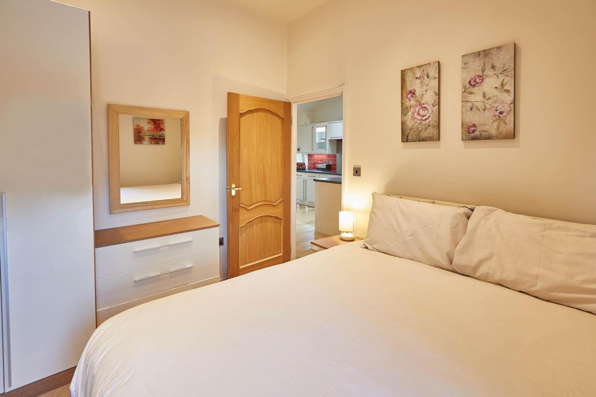 Host & Stay - Folkton Cottages Скарборо Номер фото